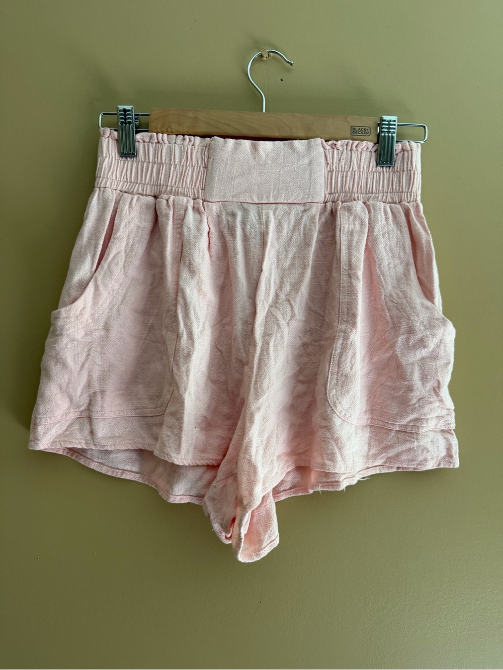 Women's Pink Elastic-Waist Lightweight Shorts